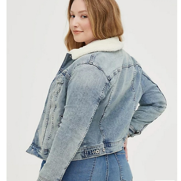 NWT Denim Jacket Sherpa Collar & Plaid Lined - Picture 2 of 16